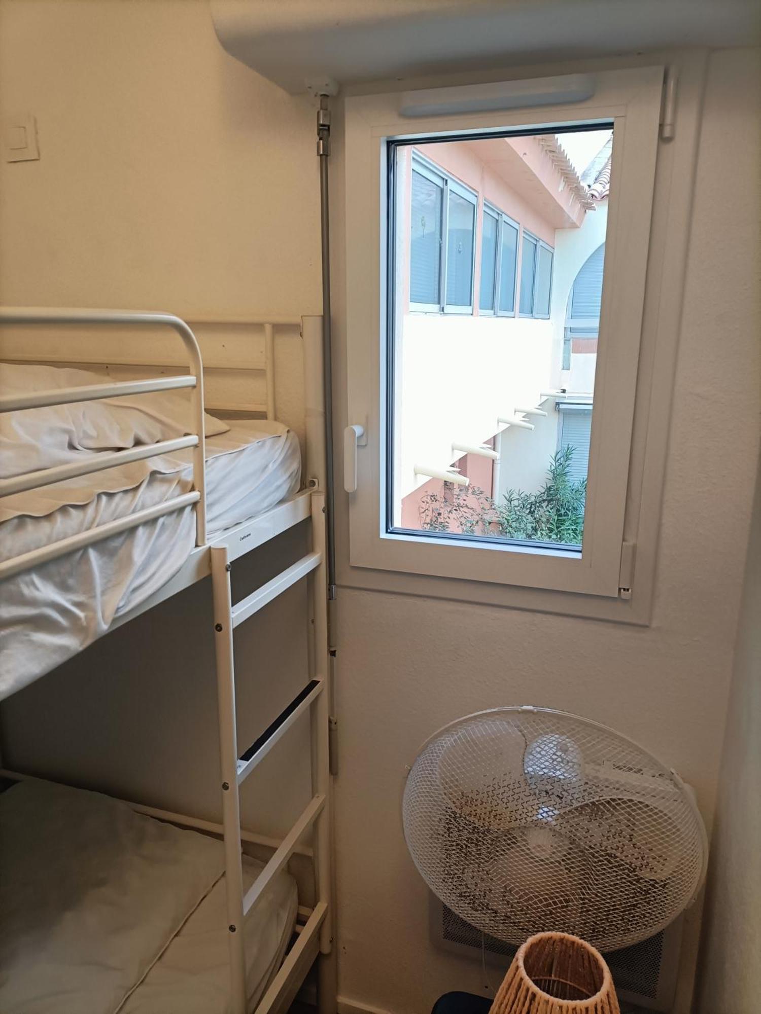 T2 Cabine Avec Tres Belle Vue Sur Le Port De Plaisance 勒卡特 外观 照片